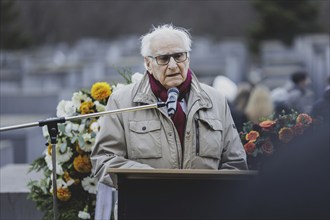 Kurt Hillmann, contemporary witness and Holocaust survivor, photographed as part of the