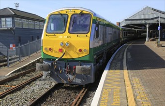 Inter city train at railway station platform, Cork, County Cork, Ireland, Irish Republic, Europe