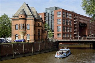 Europe, Germany, Hamburg, Elbe, HafenCity, Kehrwiederspitze, harbour police station 2,