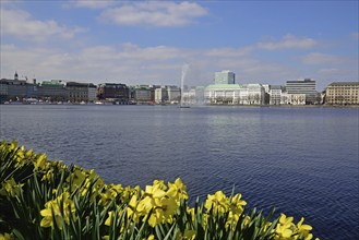 Germany, Hamburg, City, View over the Inner Alster Lake to the Neuer Jungfernstieg, Easter bells,