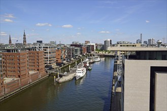 Europe, Germany, Hanseatic City of Hamburg, Elbe, Elbe Philharmonic Hall, Plaza, View of the