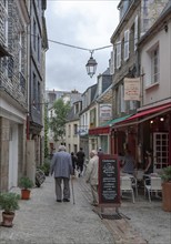 Old town alley, Morlaix, Départements Finistere, Brittany, France, Europe