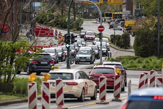 City centre traffic, rush hour, disruption due to roadworks, Kruppstrasse in the city centre of