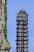 WWI IJzertoren, Yser Tower clad in scaffolding for renovation, First World War One memorial in