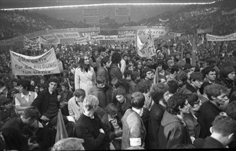 DEU, Germany, Dortmund: Personalities from politics, business and culture from the years 1965-71.