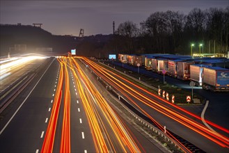 Evening traffic on the A2 motorway at the Recklinghausen junction heading west, in the background