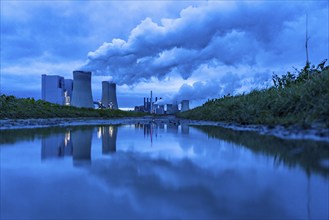 Neurath lignite-fired power station, power station units A, E, cooling towers, town of