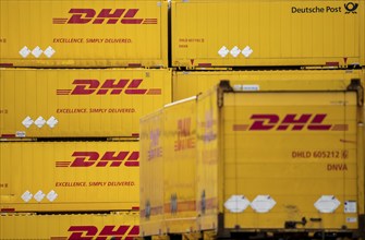 DHL, Deutsche Post, parcel centre, warehouse for freight containers, Krefeld, North