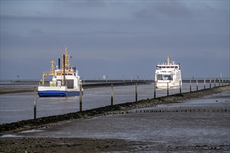 Ferry from Norddeich to the island of Norderney, for vehicles and passengers, Frisia IV, in the