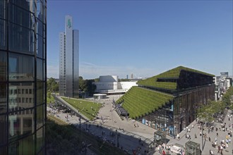 View of Kö-Bogen II with green façade, planted with 30, 000 hornbeams, ecological architecture to