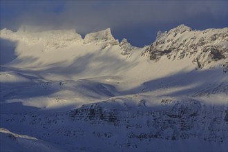 Cloudy mood over snowy mountains, snow, winter, Olafsvik, Snaefellsnes, Vesturland, Iceland, Europe