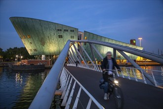 Amsterdam, Netherlands, bridge to the Nemo Science Museum, Oossterdokskade neighbourhood