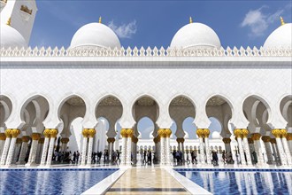 Sheikh Zayed Grand Mosque Abu Dhabi in Abu Dhabi, United Arab Emirates, Asia