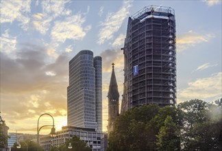 Scaffolding at the Kaiser-Wilhelm-Gedächtniskirche, Zoofenster Berlin with building Upper West with