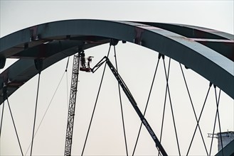 New construction of the Karl Lehr Bridge in the port of Duisburg-Ruhrort, over the Ruhr and the