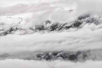 Poor visibility in cloudy skies in the Swiss Alps, clouds, poor visibility, nature, winter, fog,