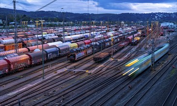 The Hagen-Vorhalle marshalling yard, one of the 9 largest in Germany, is located on the