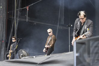 Todd Morse (bassist), Bryan Dexter Holland (singer and guitarist) and Kevin Noodles Wasserman