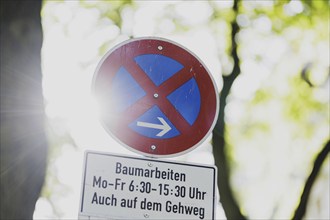 A no stopping sign due to tree work, taken in Berlin, 12/08/2024