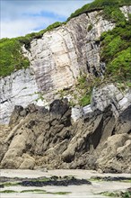 Rocks on Mothecombe Beach, Mothecombe, River Emme and Red Cove, Plymouth, South Devon, England,