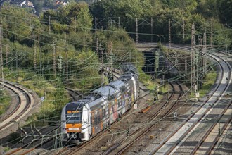 Tracks in front of Essen main station, 7 parallel tracks, RRX, Regional Express train, North