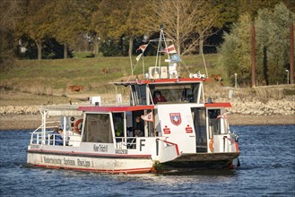 Passenger ferry Keer Tröch II, for pedestrians, cyclists and motorcyclists across the Rhine between