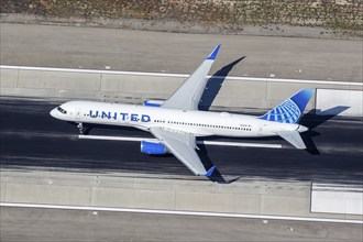 A United Airlines Boeing 757-200 aircraft with the registration number N21108 at Los Angeles