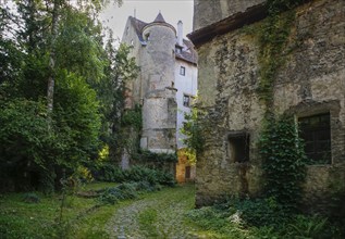 Hochberg Castle, formerly Hochberg Castle, Hohenberg Castle, former seat of the Hochberg lordship,