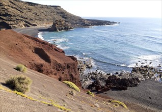 Coastal landscape of headlands and bays, El Golfo, Lanzarote, Canary Islands, Spain, Europe