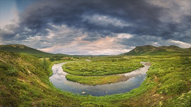 River bend near the lake Savalen, Fjell, landscape shot, evening mood, Savalen, Tynset, Innlandet,