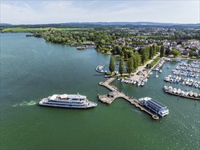 The yacht harbour, marina, harbour of Unteruhdlingen, Uhldingen-Mühlhofen with the passenger ship