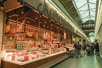 Ham, meat and sausage products, Mercat de Sant Antoni, Barcelona, Catalonia, Spain, Europe