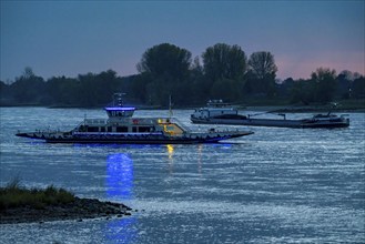 Car and passenger ferry, Rhine ferry Langst-Kaiserswerth, across the Rhine, Düsseldorf, North