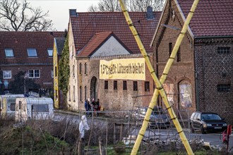 Camp of climate activists in the rest of the village of Lützerath, the last place to be excavated