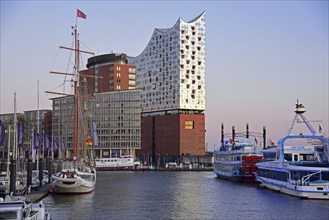 Europe, Germany, Hamburg, Elbe, harbour, Elbe Philharmonic Hall, view to Elbe Philharmonic Hall,