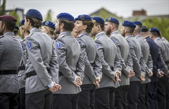 Soldiers from various armed forces during the final roll call at the Federal Ministry of Defence to