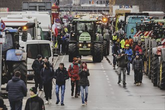 Road blockades, taken as part of the farmers' protests in Berlin, 15 January 2024. 10, 000