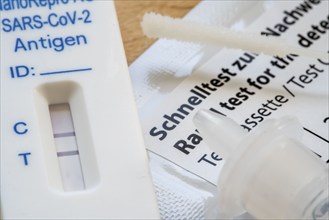 Positive corona antigen rapid test, lay test, self-test, for the detection of SARS-CoV-2 infection,