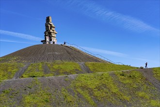 Rheinelbe spoil tip in Gelsenkirchen, 100 metre high spoil tip, landscape park, with the sculpture