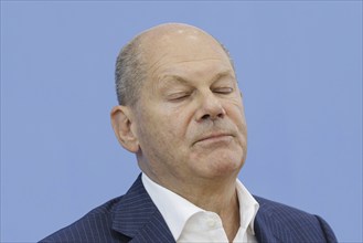 Olaf Scholz (SPD), Federal Chancellor, on his way to the Federal Press Conference, bpk, Federal