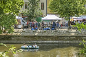 Landwehrkanal, textiles, art and design market, Neuköllner Stoff am Maybachufer, Kreuzberg,