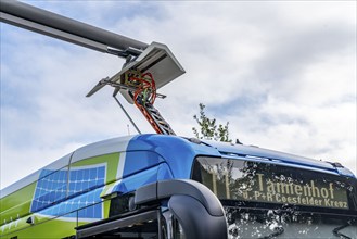 Electric bus from Stadtwerke Münster, at a fast charging station, bus stop, Dieckmannstrasse bus