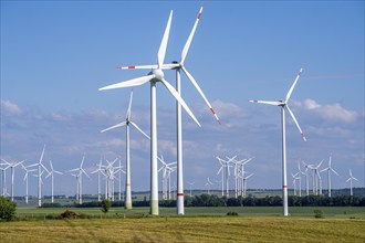 Wind farm north-east of Bad Wünnenberg, East Westphalia Lippe, Paderborn district, with the A44