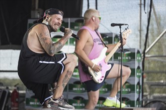 Matthias Engst (singer) and Chris Wendel (bassist) from the band Engst on the beach in front of the