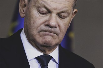 Olaf Scholz (SPD), Federal Chancellor, at a press conference following a joint meeting with Srettha