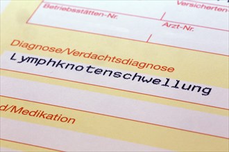 Symbolic image: Diagnosis of lymph node swelling on a doctor's referral. Lymph node swelling often