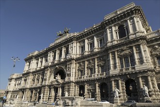 Palazzo di Giustizia, Palace of Justice, Prati district on the banks of the Tiber, Rome, Italy,