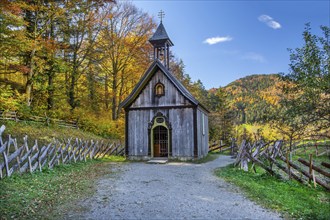 Court chapel of the Markus Wasmeier Farm Museum in autumn, Schliersee, Mangfall mountains, Upper