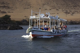 Excursion boat on the Nile, between Aswan and the Nubian villages, Upper Egypt, Egypt, Africa