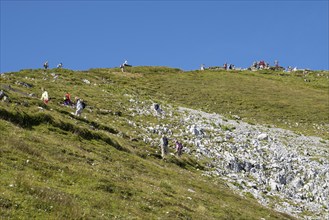 Tourists on the hiking trail in the Karwendel mountains, Mittenwald, Werdenfelser Land, Alps, Upper